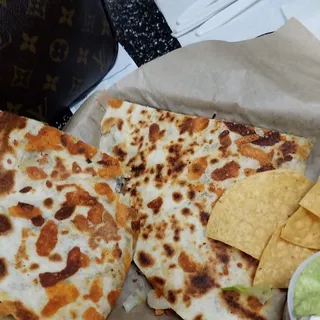 Plain Queza-dillas