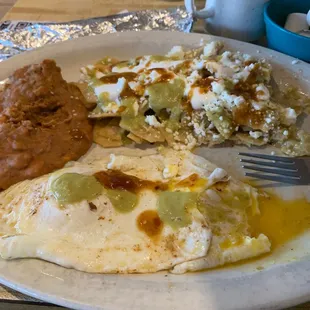 Chilaquiles verdes, and they are sooo good!