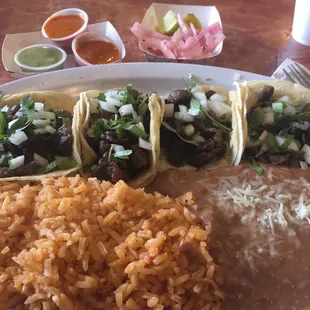 Taco Plato de asada (plus an extra taco)