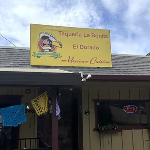 First time here at Taqueria La Bonita El Dorado, Vamonos!!