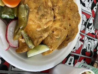 La Hacienda Real Taco Truck