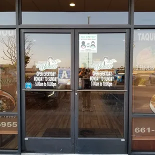 the entrance to the restaurant