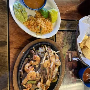 Fajita and shrimp plate