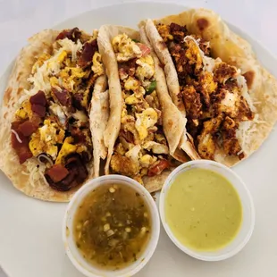 BREAKFAST TACOS
TACOS DE DESAYUNO