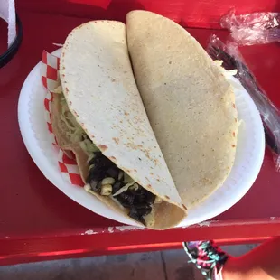 Quesadillas de Huitlacoche y Chicharron,,
