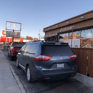 Taqueria la Chona appears to be no more?