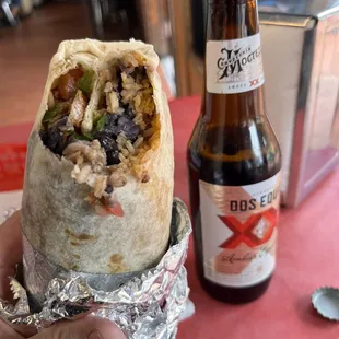 Basic chicken Regular Meat Burrito