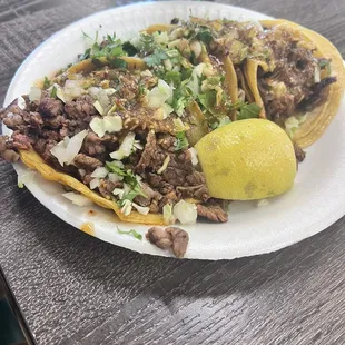 Tacos de carne asada.