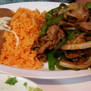 a plate of mexican food