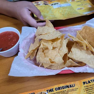 chips &amp; salsa