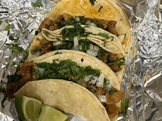 Taqueria y Birrieria las Cuatro Milpas