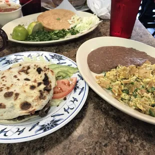 Fajita gordita and migas