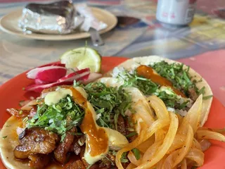 Tacos y Mariscos Lindo Mexico