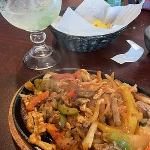 Trio Fajitas