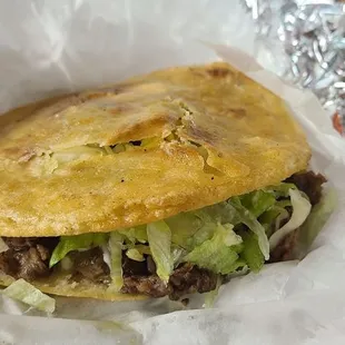 Beef gordita