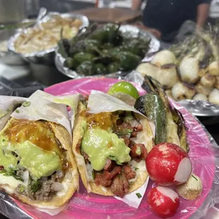 Quesa taco asada 
Quesa taco pastor