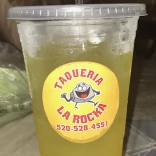 Agua de Piña