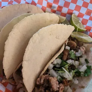 Tacos de carnitas