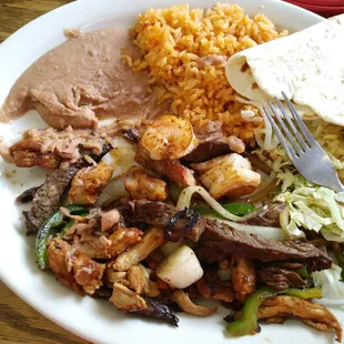 Fajitas Texana lunch size ... plenty!