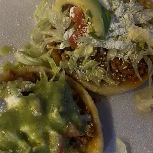 Chorizo sopes