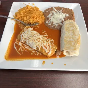 a plate of mexican food
