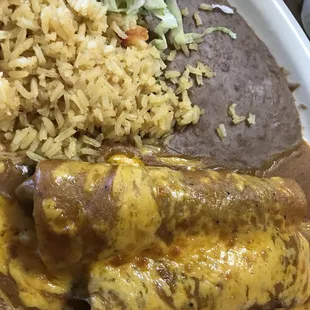 a plate of mexican food