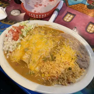 19. Enchiladas de Pollo con salsa verde