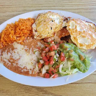 Chilaquiles con Huevo