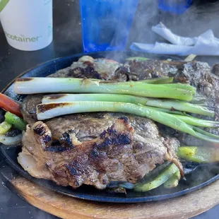 Plato de Asada (also comes with rice/beans, tortillas)