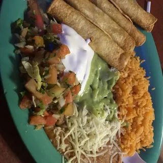 4 Piece Chicken Flautas Plate