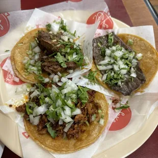 3 tacos (birria, cecina, Al Pastor)