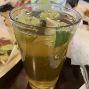 Beer : Corona
