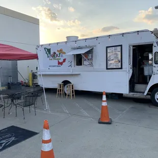 Great tacos and friendly customer service.   A great addition to the neighborhood.