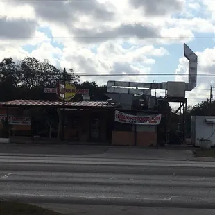 It is Nice to see this place not smoking polluting the air in the past two months people say The chicken is good but the smoke is not