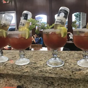 drink, oysters and mussels