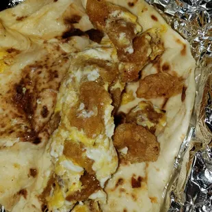 chicharrones con huevos