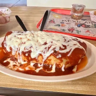 Super chicken burrito mojado... RICO!