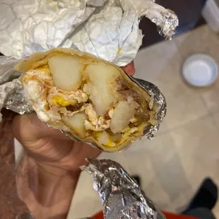 Big chunks of potato. Very little asada