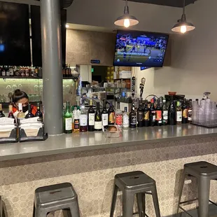 Hard to go wrong when you can watch the Warriors and have dinner at the same time.