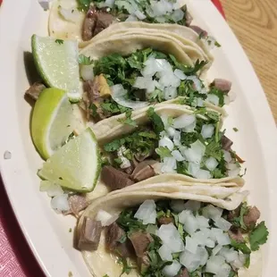 Lengua / beef tongue