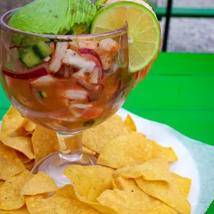 nachos and guacamole