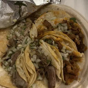 Tacos de carnitas &amp; Alpastor