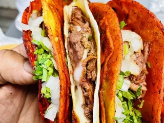 El Papi Real Street Tacos