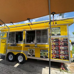 Little yellow truck
