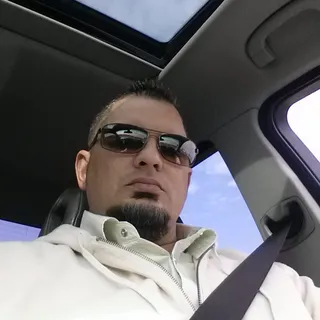 Rob W.