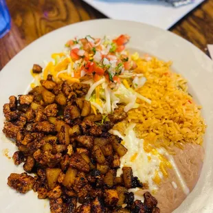 a plate of mexican food