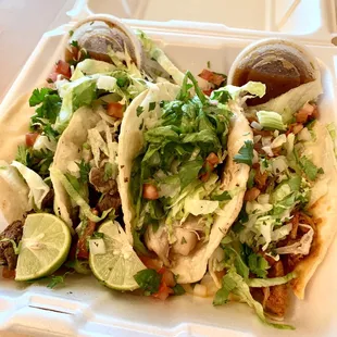 Asada, Pollo, Adovada tacos con todo