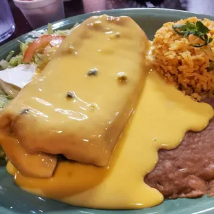 Carne Burrito w. Queso