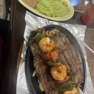 Beef fajita and shrimp