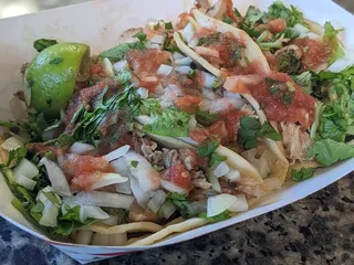 La Barca Birria & Mariscos